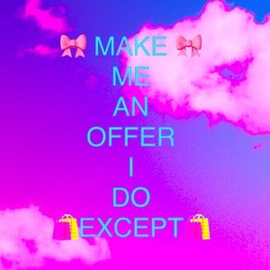 ✨✨MAKE ME AN OFFER ON ANYTHING✨✨